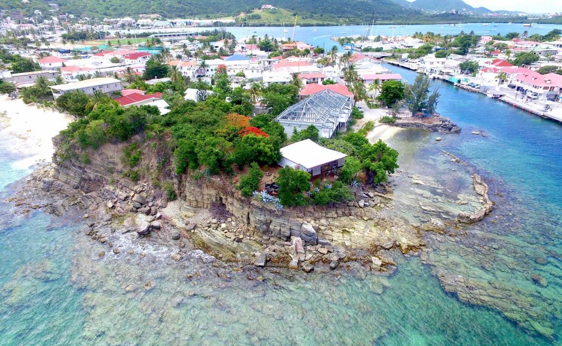 Caribbean cottage by the sea sxm