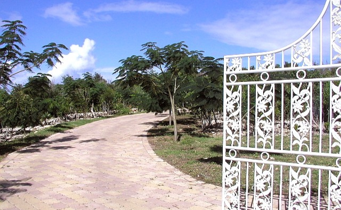 Gate 