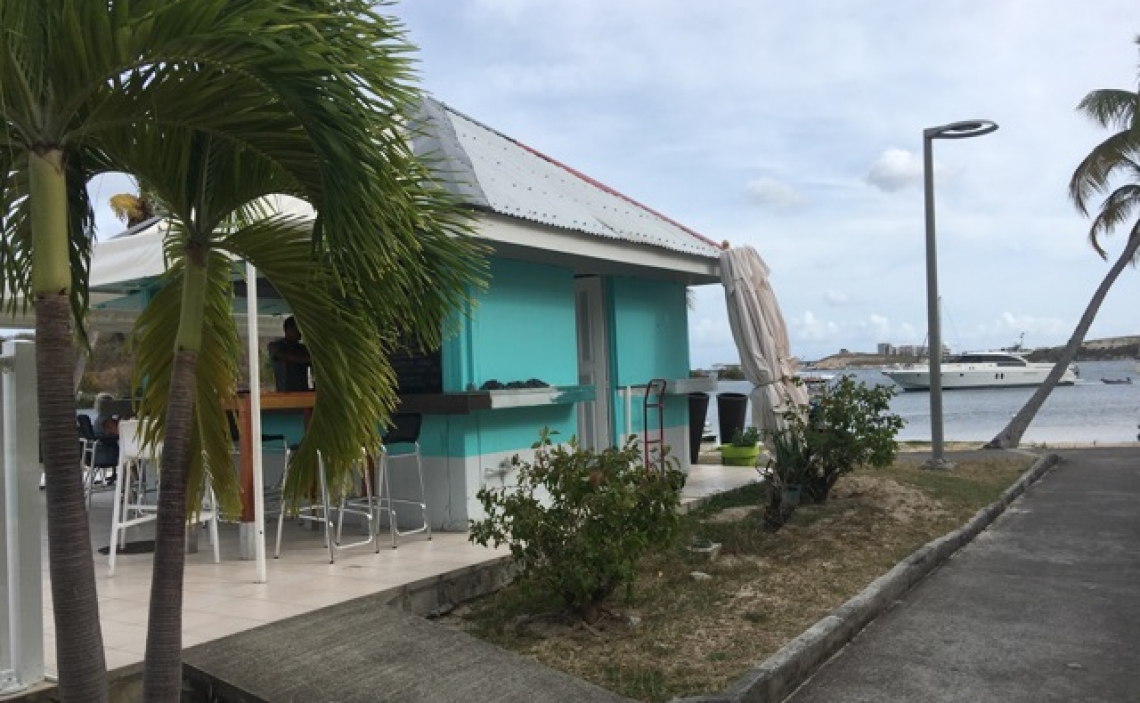 Restaurant near lagoon