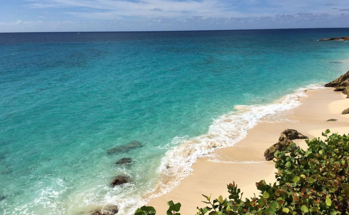 cupecoy beach sxm 